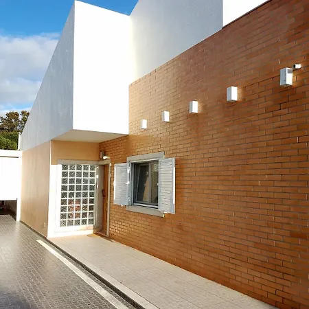 Semesterbostad Holiday Home R. Cmte. Ramiro Correia Almada