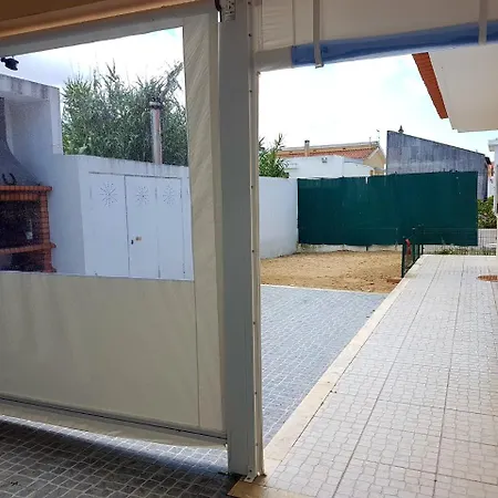 Holiday Home R. Cmte. Ramiro Correia * Almada
