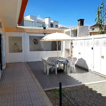Holiday Home R. Cmte. Ramiro Correia Semesterbostad